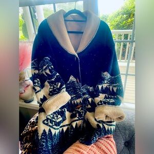 Gorgeous reversible thick jacket. XL